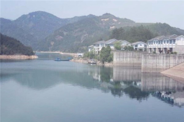 郎溪縣鐘橋水庫(kù)最新動(dòng)態(tài)，水韻之畔的勵(lì)志故事，自信與成就感的源泉揭秘