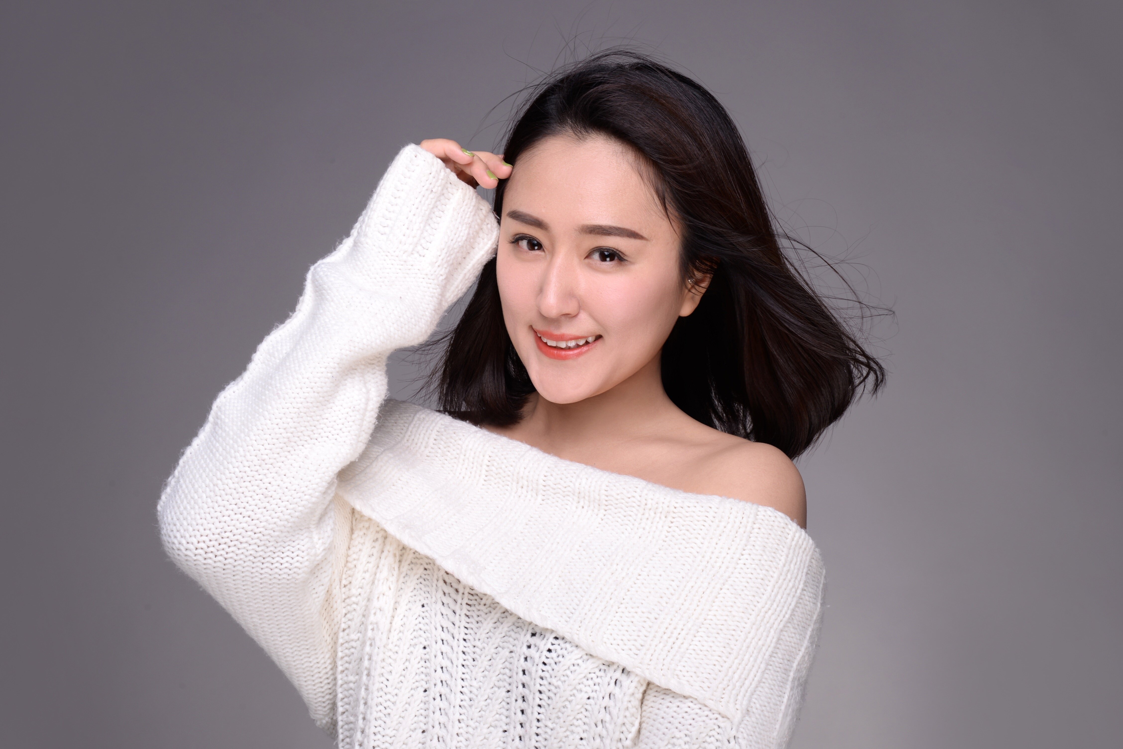 曉燁演員，自然美景中的心靈之旅