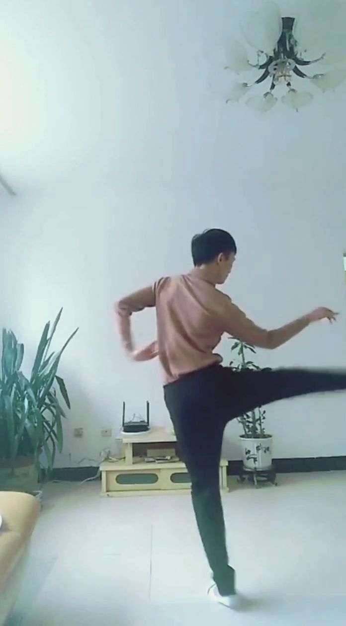 最新舞姿，舞動(dòng)自信，擁抱變化的力量