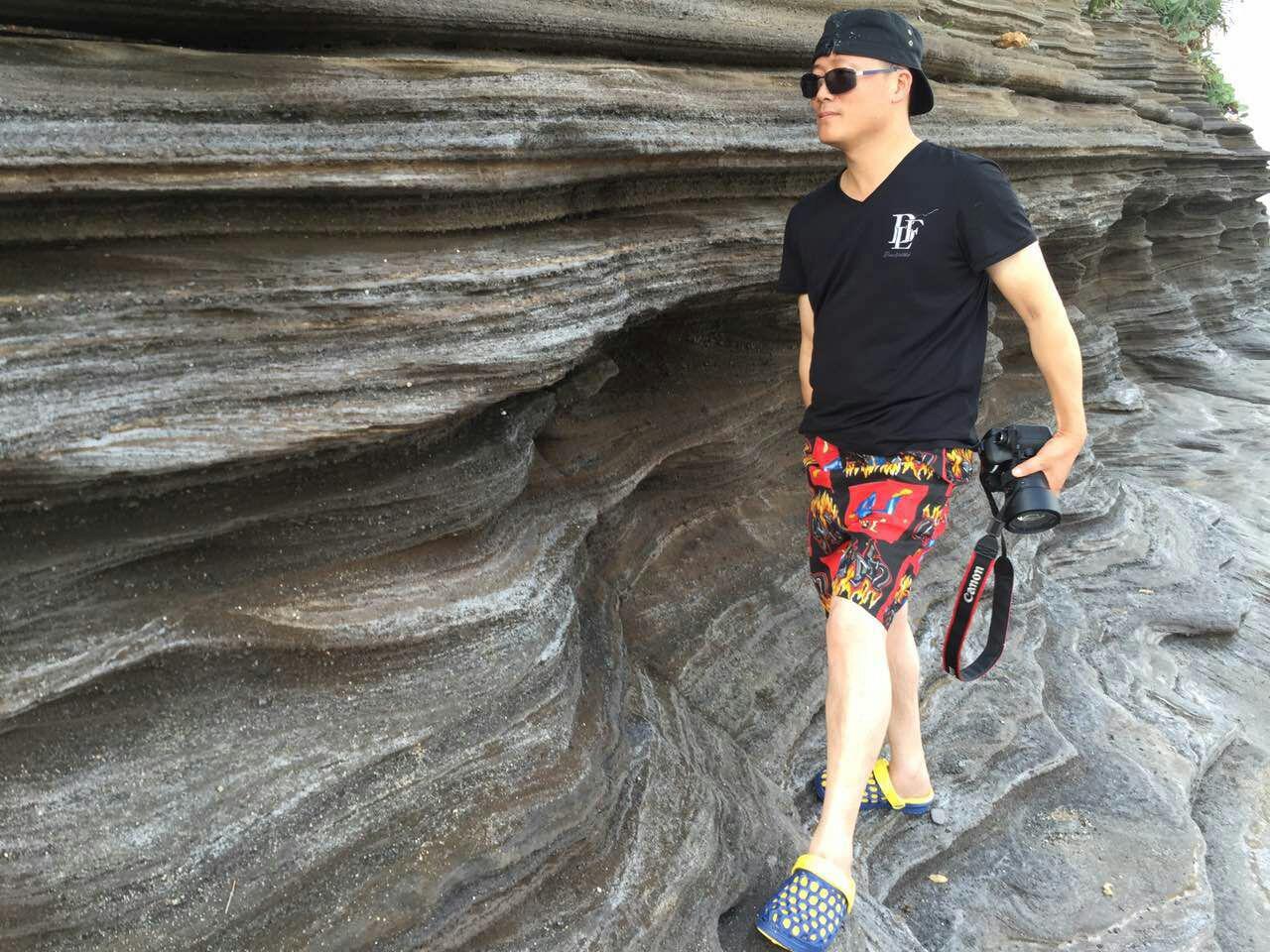 黃哥的自然之旅，探索美景，尋找內(nèi)心的寧靜與平和